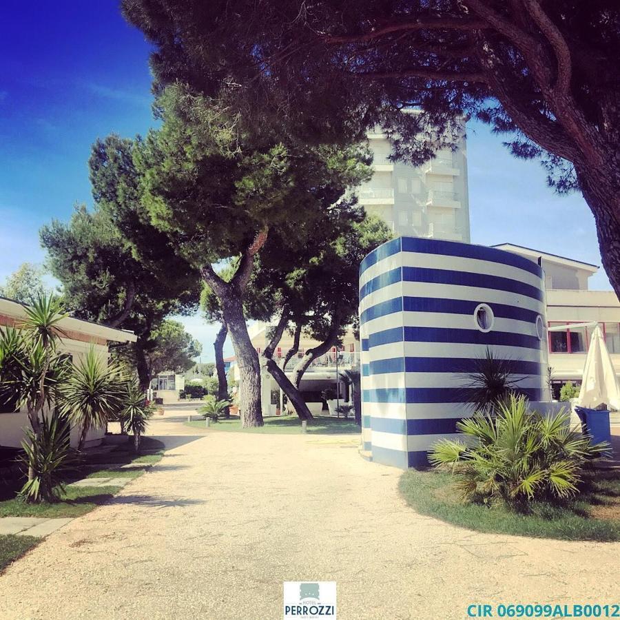 Hotel Perrozzi ヴァスト エクステリア 写真