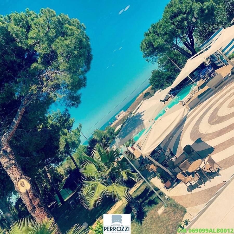 Hotel Perrozzi ヴァスト エクステリア 写真